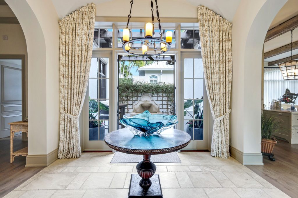 81 Gulf Shore Blvd S, Naples, FL 34102 (5)